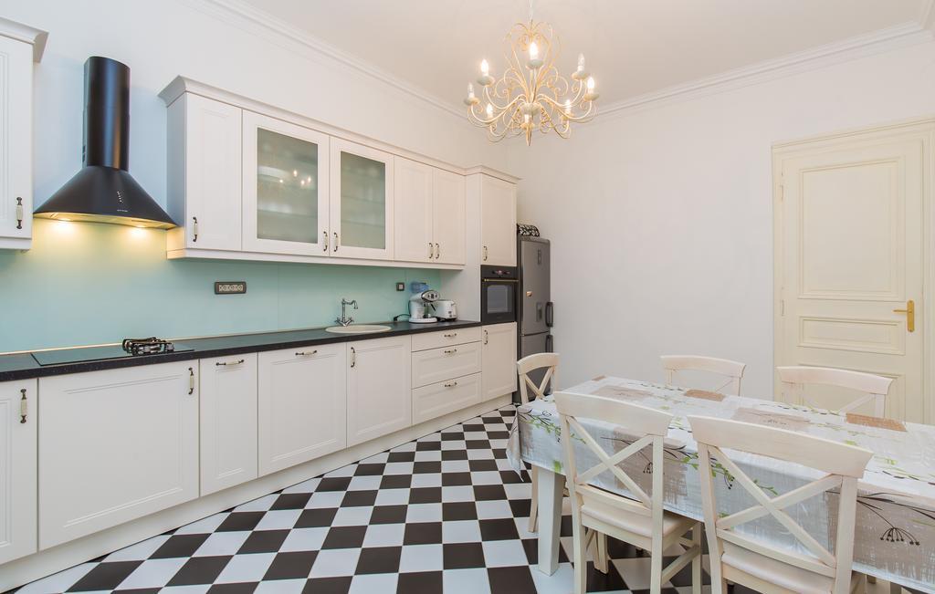 Luxury Seafront Apartment Banje Dubrovnik Exteriör bild